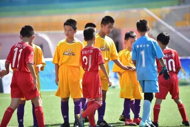 詹姆斯12+7+5恩比德被DNP 美国男篮大胜南苏丹